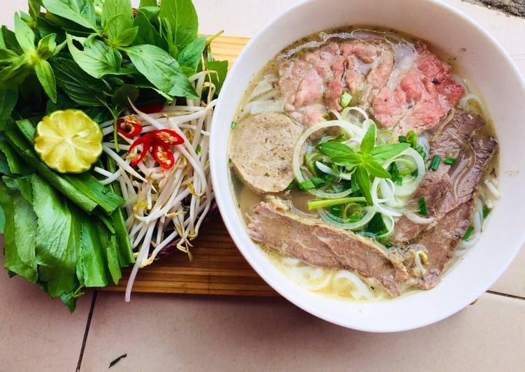 CNN Travel lại vinh danh phở Việt trong top 20 món súp ngon nhất thế giới